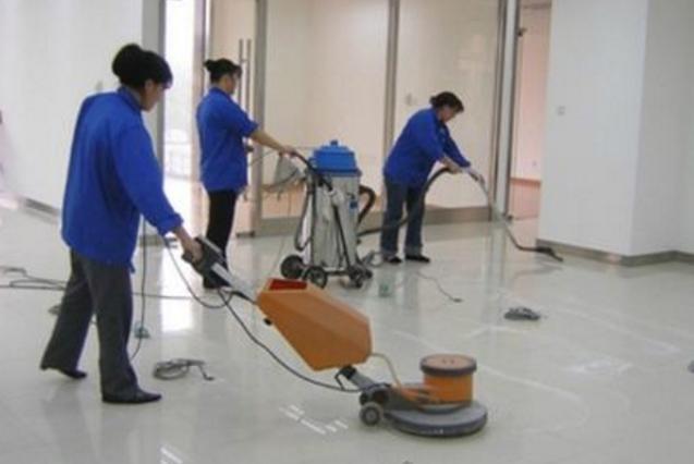 从零起步到年入30万 创业者在家政服务行业的好路子
